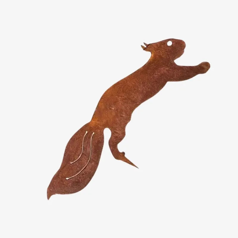 Décoration Écureuil en Métal – Une Touche Rustique et Naturelle pour Votre Jardin