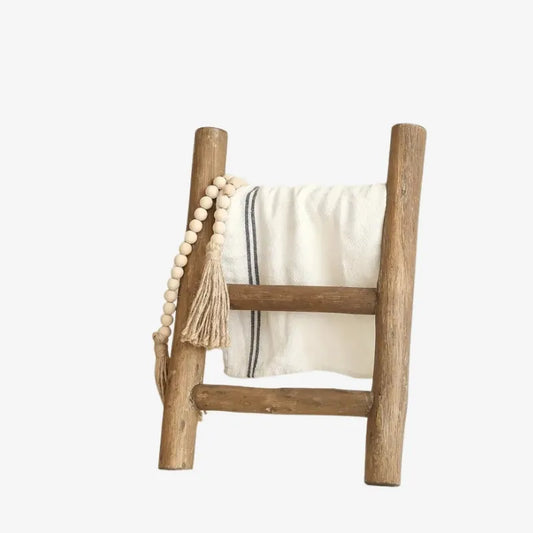 Échelle Décorative en Bois – Charme Naturel et Polyvalence