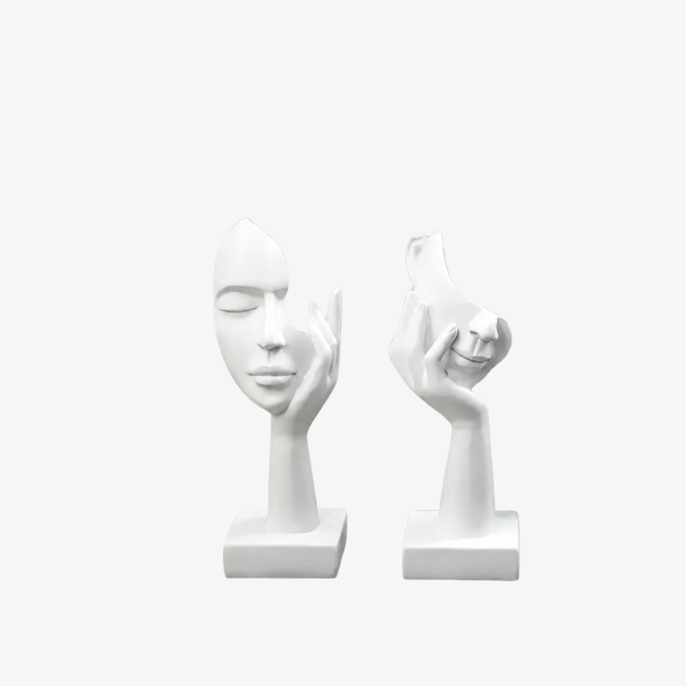 Abstract Faces Sculpture – An Ode to Expression and Mystery 